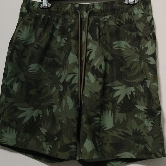 GoodFellow Men's swimming shorts size M - Picture 1 of 15